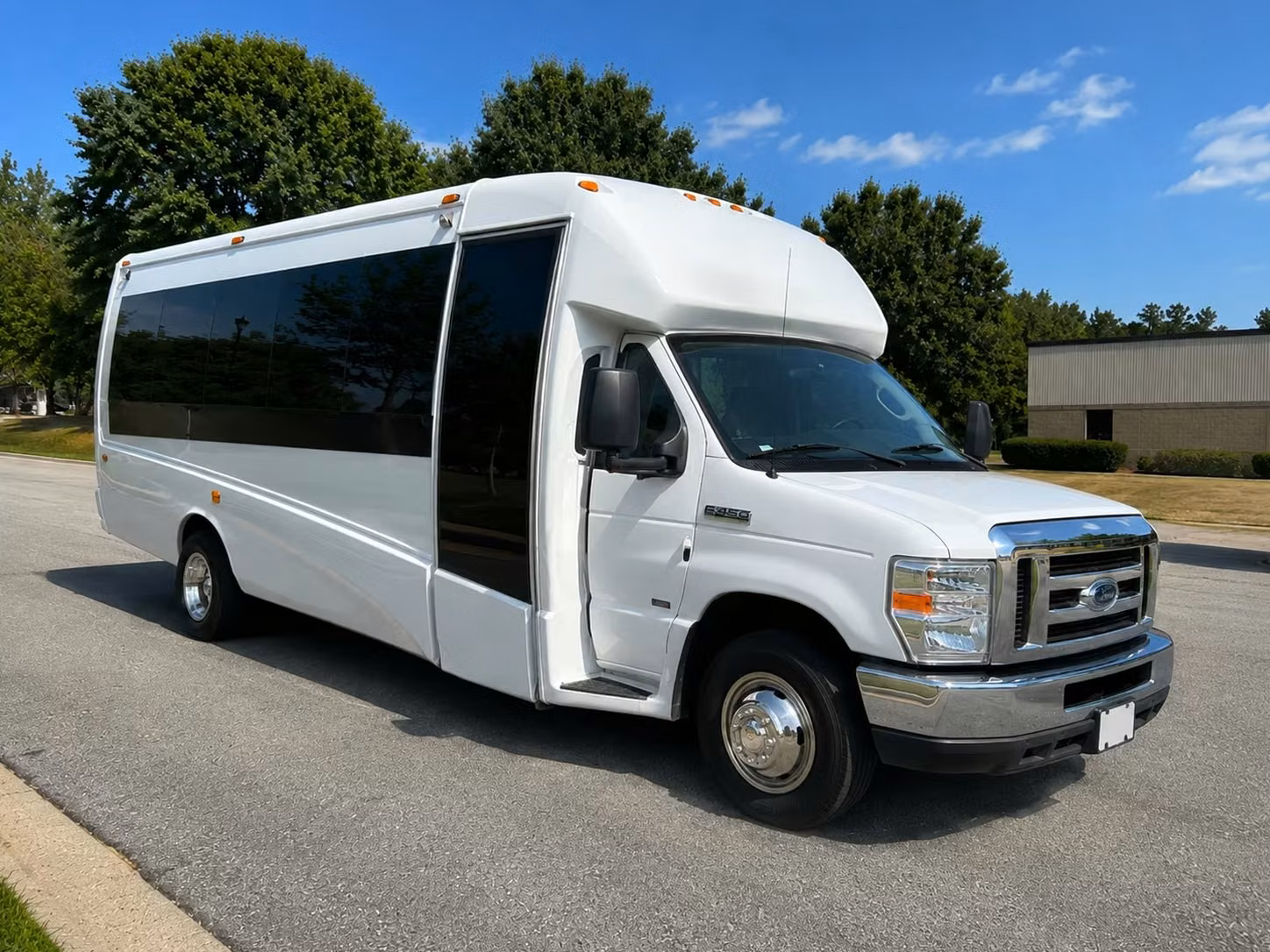 minibus rentals for redlands unified and yucaipa calimesa field trips